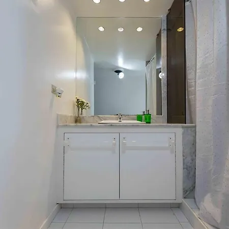 Seafront Villa With Jacuzzi