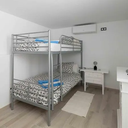 Seafront Villa With Jacuzzi