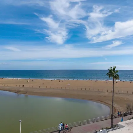 Seafront With Jacuzzi